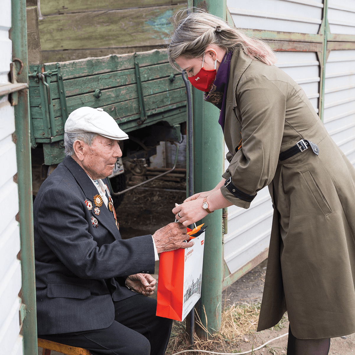 Пенсионеры-железнодорожники присоединились к движению: созданы отряды серебряных волонтеров